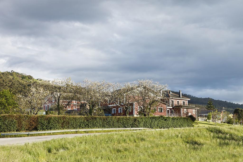 Hotel Rural Suquin Navia Exterior photo